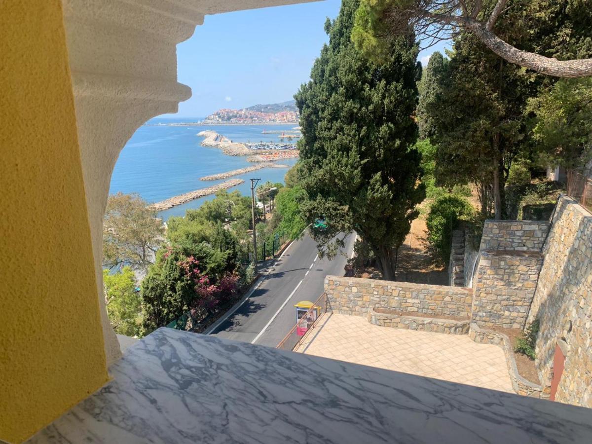 Ferienwohnung La Terrazza Nel Blu Imperia Exterior foto